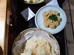 -洪氏嗨捞·广东猪肚鸡·椰子鸡火锅(西咸万象城店)