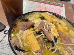 -肥汁米蘭香港米线(定西路店)