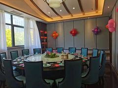 包厢-松沪名灶·豆浆鱼头·新上海菜(飞航吾悦广场店)
