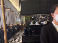 -新白鹿餐厅(滨江银泰店)