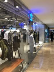 -adidas(德基广场店)