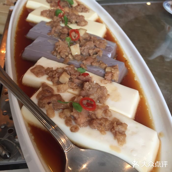炳胜公馆(珠江新城店)肉松蒸三色豆腐图片