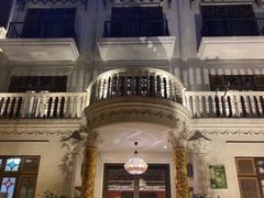 -泓炙颐凤鲜海鲜火锅料理(桐乡店)