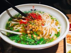 -湘人龙记老长沙米粉(鸟巢店)