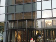 -上海虹桥西郊假日酒店