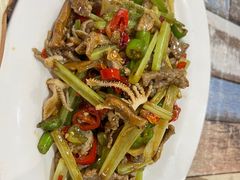 牛三宝-南雄雄州土菜餐厅(粤北大厦店)