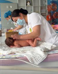 -菁幼月子会所(儿童医院店)