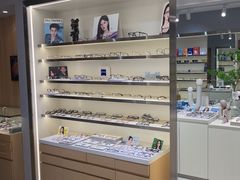 -视野联行眼镜·蔡司·尼康·授权优选门店(青浦宝龙店)