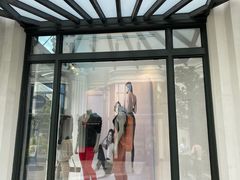 -lululemon(比斯特购物村店)