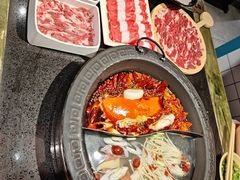 -宽板凳老灶火锅(台湾街店)