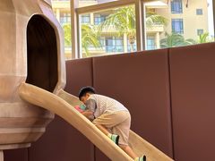 -水桶王国主题餐厅·聚会·生日派对·亲子活动·家庭套餐(亚龙湾希尔顿店)