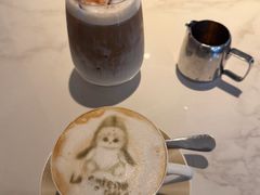 -La-Serene Café