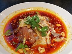 -万重锦·人文川菜馆(骡马市店)