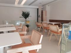 -Line来恩咖啡(石厦花园店)