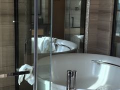 -天津梅江中心皇冠假日酒店