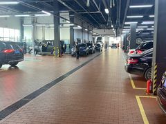 -天津波士信达奔驰4S店(卫津南路店)