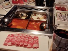 -海底捞火锅鲜切牛肉主题店(长寿路店)