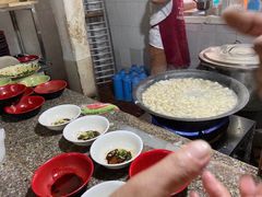 -张阿三馄饨店