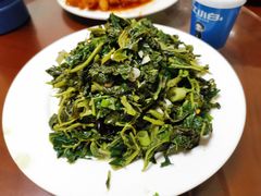 -明月食府(二区干二路店)