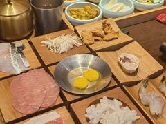 -银米·云南传统过桥米线(双廊黑金冠店)