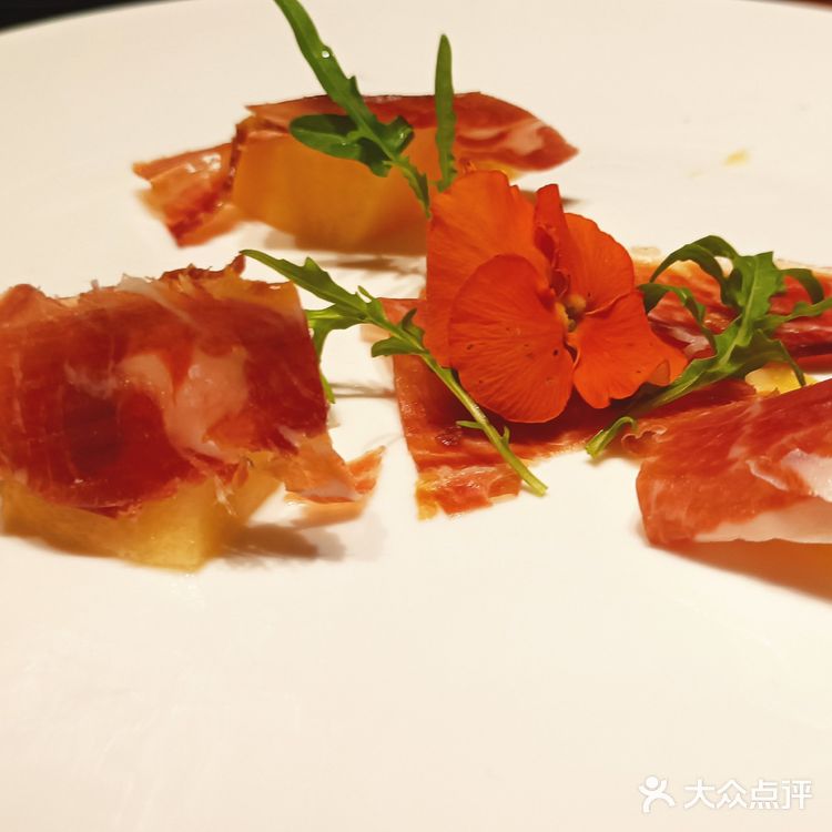 杭州最高档的日料自助餐厅——月龙吟