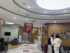 -雅悦齿科(顾村公园店)