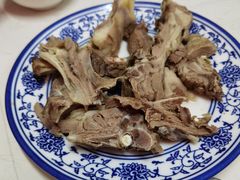 -马克力木手抓炕锅烤羊肉(盐湖一小区店)