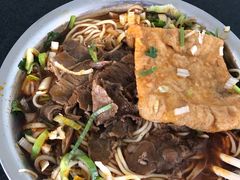 -薛记襄阳香辣牛肉面(平安路店)