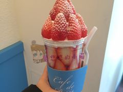 草莓杯-Cafe de Paris(林荫路店)