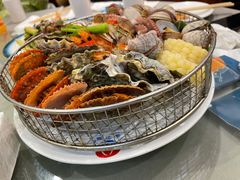 海鲜拼盘-小船渔村•大连菜•大连焖鱼(明泽街店)