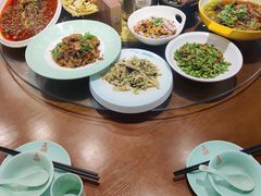 餐具摆设-妈妈传炖品(双林店)