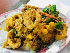 咸蛋黄苏东-长城砂煲田鸡粥