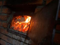 -鱼窝棚柴火铁锅炖(富山屯店)