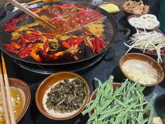 -彭三老火锅(枣子岚垭正街店)