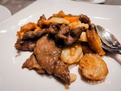 鬼马鲜炒牛冧肉-镛记酒家