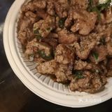 这家店在中山公园附近好像，具体位置我也给忘记了