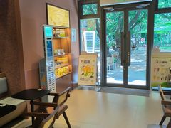 -奈雪的茶(华侨城创意园店)