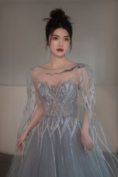 -艾米丽婚纱礼服