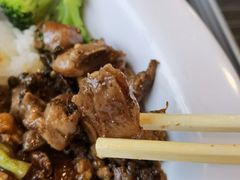 -鑫记婆婆兔·成都特产·兔头手撕兔(太古里店)
