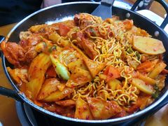 -亲昵春川鸡排(韩国美食街店)
