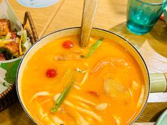 泰式传统冬阴功汤-迷你椰·泰式大排档(共康店)