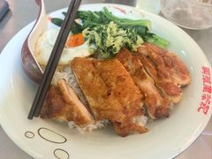 -兴华里茶记(禅城同济首店)