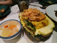 菠萝海鲜炒饭-美奈小馆·越南料理(中航城君尚购物中心店)