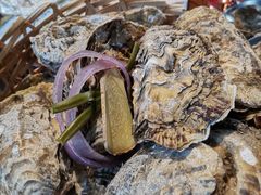 -蚝堡海鲜·威海菜·海肠捞饭·烧烤·亚洲吃蚝公司(幸福门店)