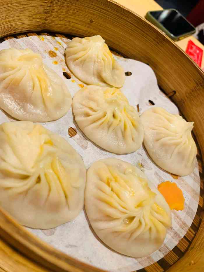 弄堂小笼包(天津南开大悦城店)-"[薄荷]环境:南开大悦城什么时候都不