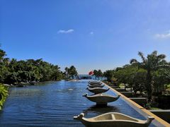 -亚龙湾喜来登·美景台大堂吧