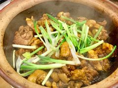 沙姜焗鸡煲-大唐靓汤江门私房菜(景田店)