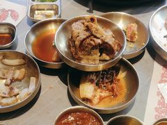 -草家酱蟹炭火烤肉店(珲春南路一店)