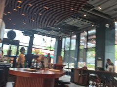 -星巴克(西安曲江银泰店)