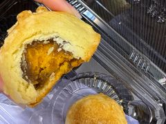 脆皮蛋黄酥-鲍师傅糕点(永安里店)